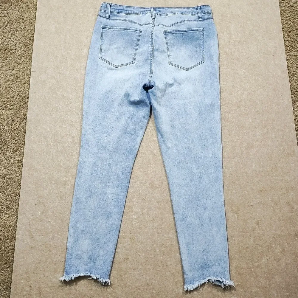 Tinseltown Juniors Distressed High Rise Jeans #4 - Picture 2 of 5